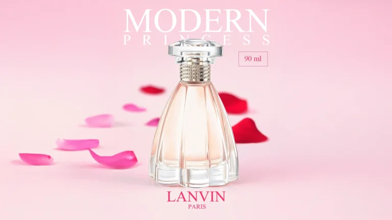 Парфюм Lanvin Modern Princess 90 мл на фоне розовых лепестков